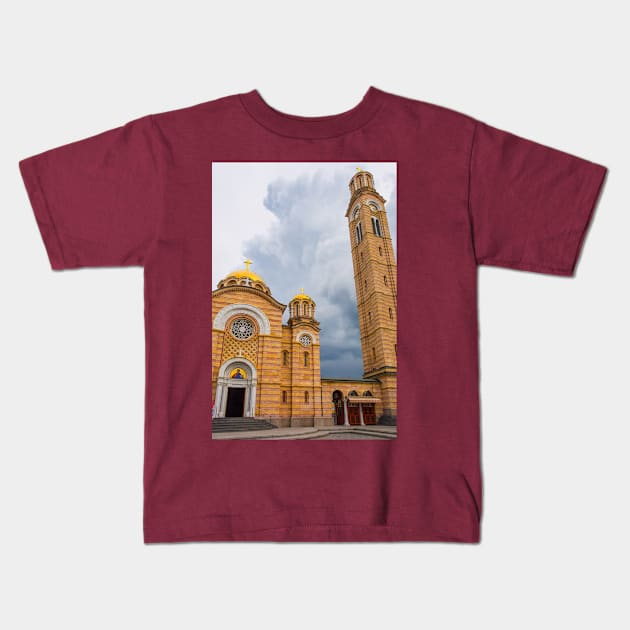 Christ the Savior Serbian Orthodox Cathedral in Banja Luka, Bosnia Kids T-Shirt by jojobob